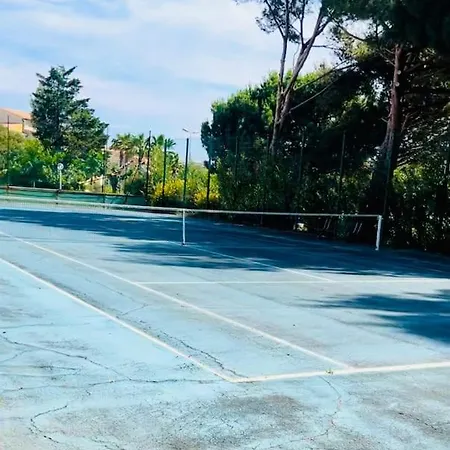 Apartmán T2 Climatise A 2 Min Du Mole Avec Balcon Et Piscine Agde