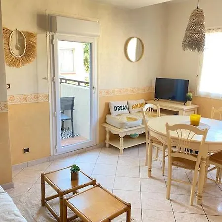 T2 Climatise A 2 Min Du Mole Avec Balcon Et Piscine * Agde